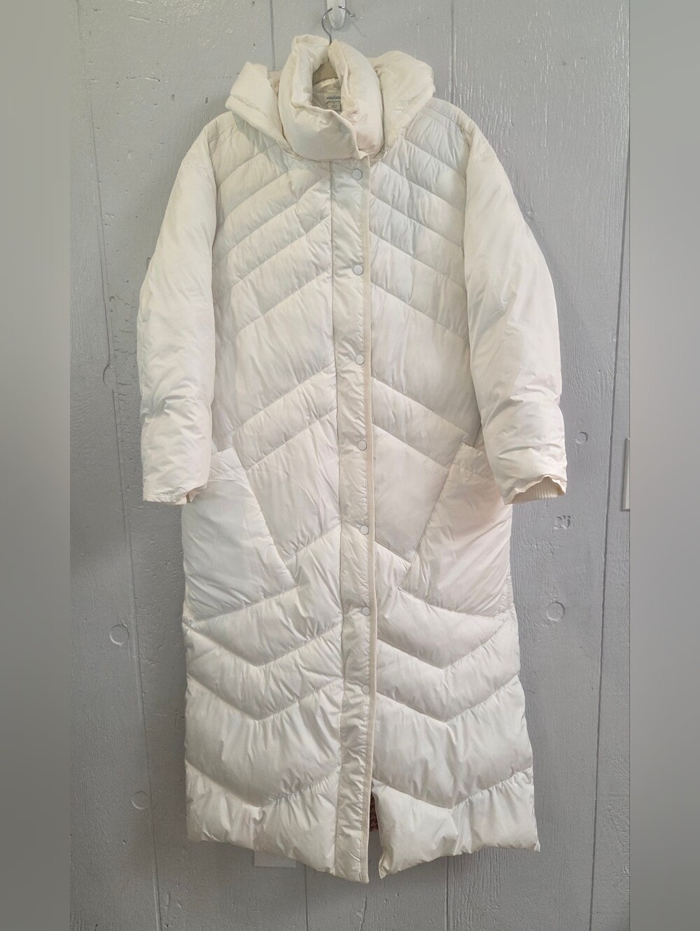 Sundance Women's Long Puffer Coat White